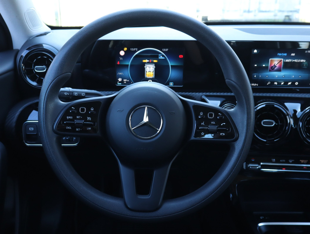 Mercedes-Benz A