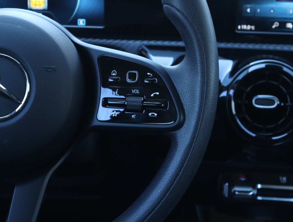 Mercedes-Benz A