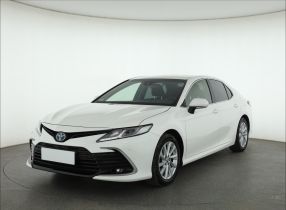 Toyota Camry - 2021