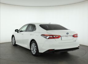 Toyota Camry - 2021