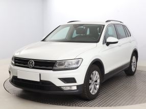 Volkswagen Tiguan - 2016
