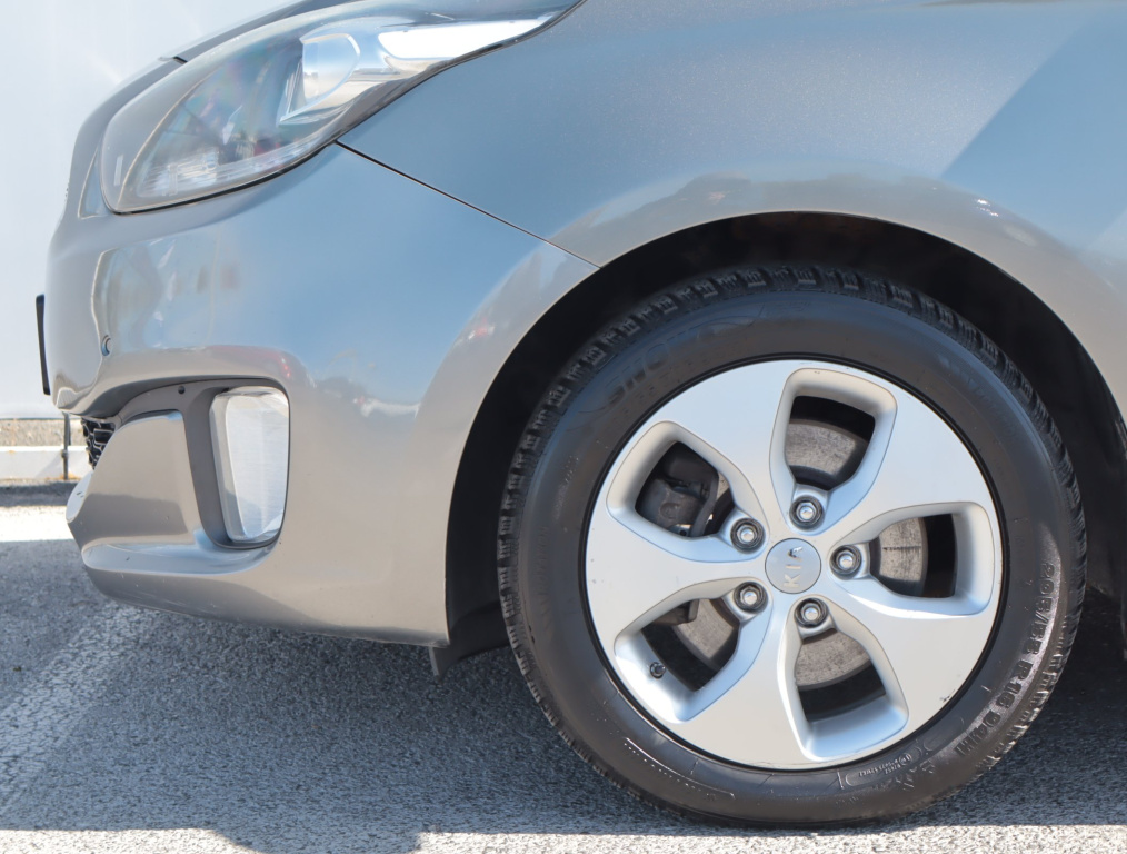 Kia Carens