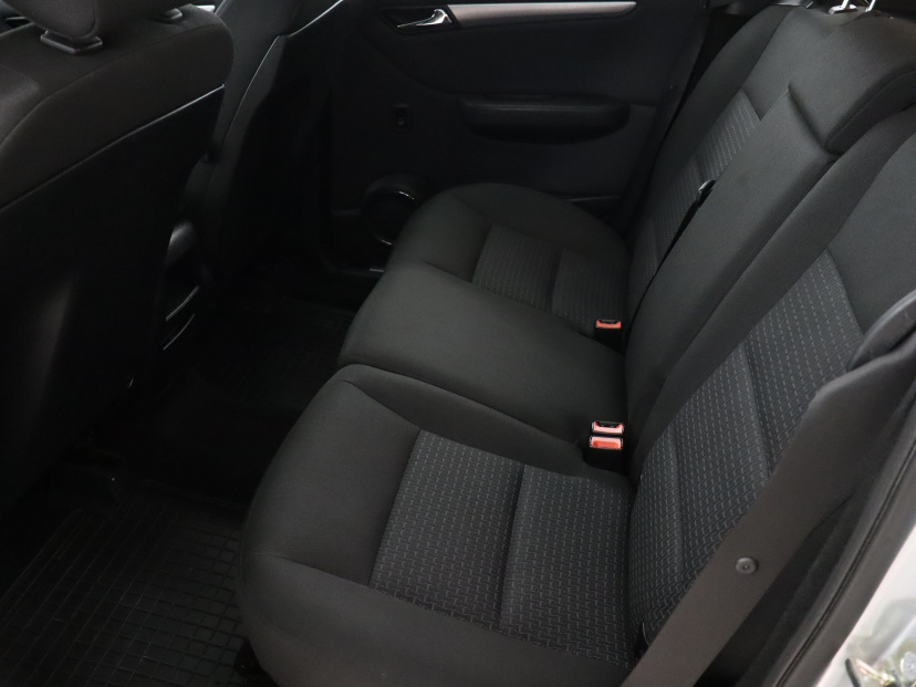 Mercedes-Benz B, 2011