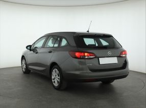 Opel Astra - 2016