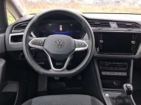 Volkswagen Touran - 2025