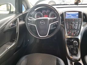 Opel Astra - 2010