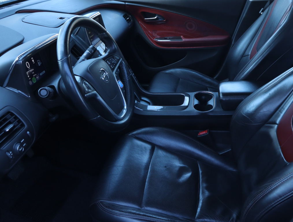 Opel Ampera