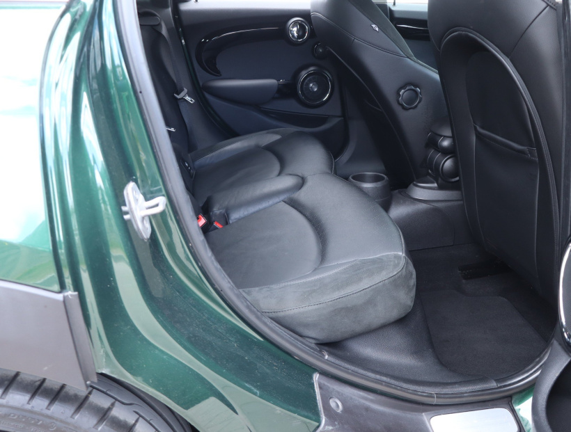 MINI 5-door, 2015