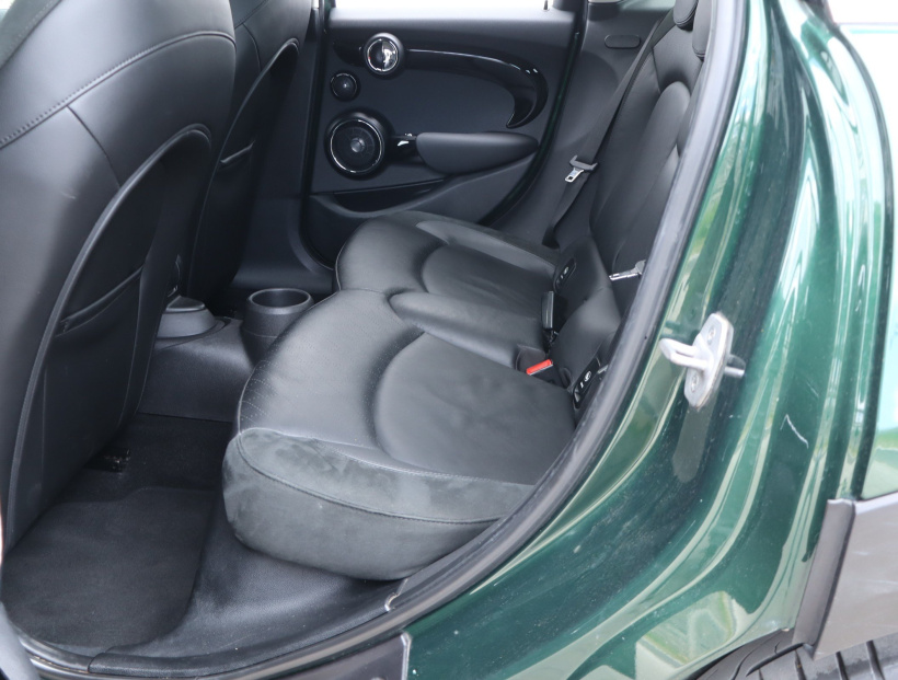 MINI 5-door, 2015
