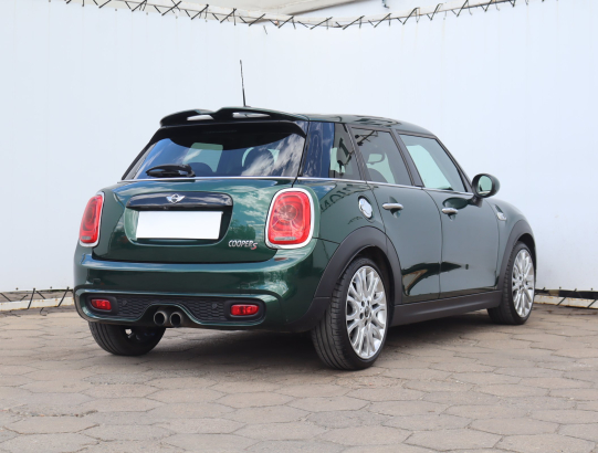 MINI 5-door