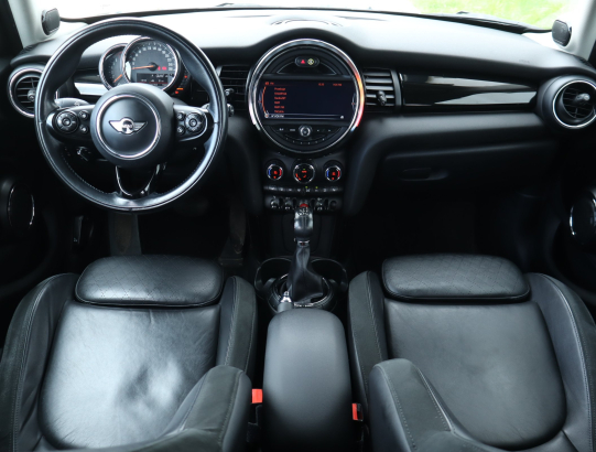 MINI 5-door
