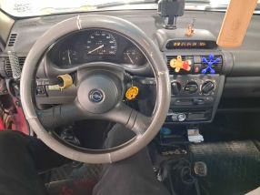 Opel Corsa - 1995