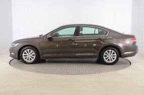 Volkswagen Passat - 2016