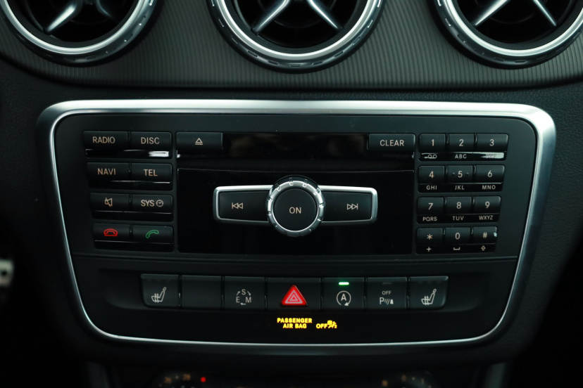Mercedes-Benz GLA, 2015