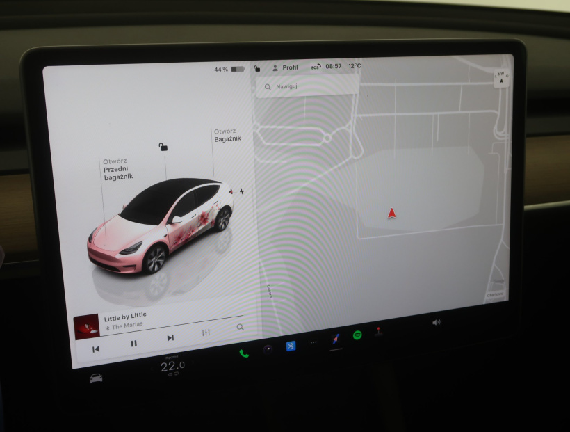 Tesla Model Y, 2022