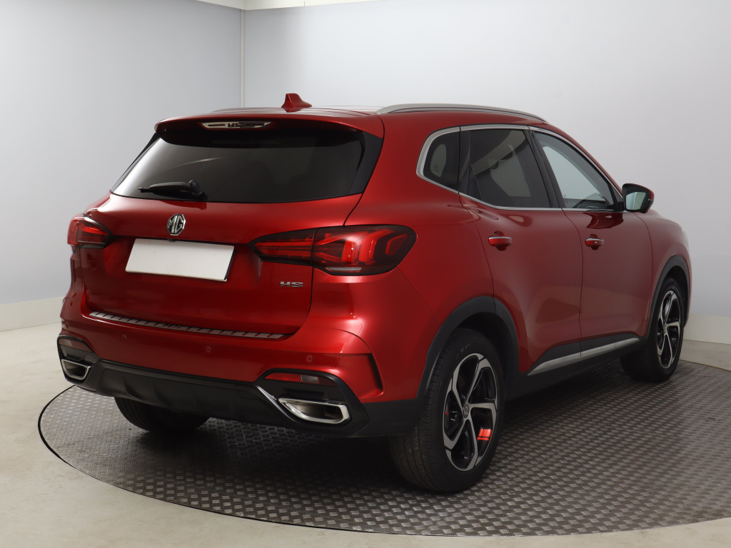 MG HS