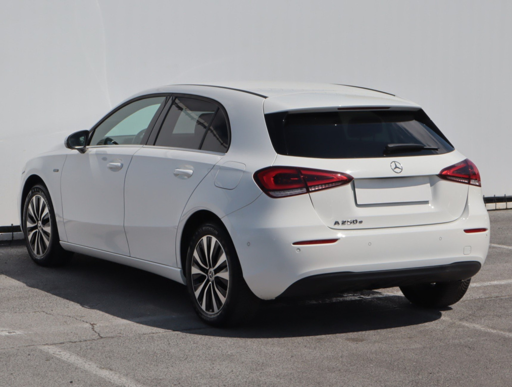 Mercedes-Benz A