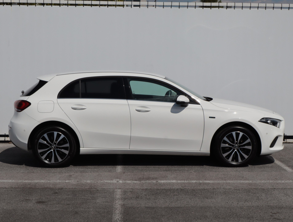 Mercedes-Benz A