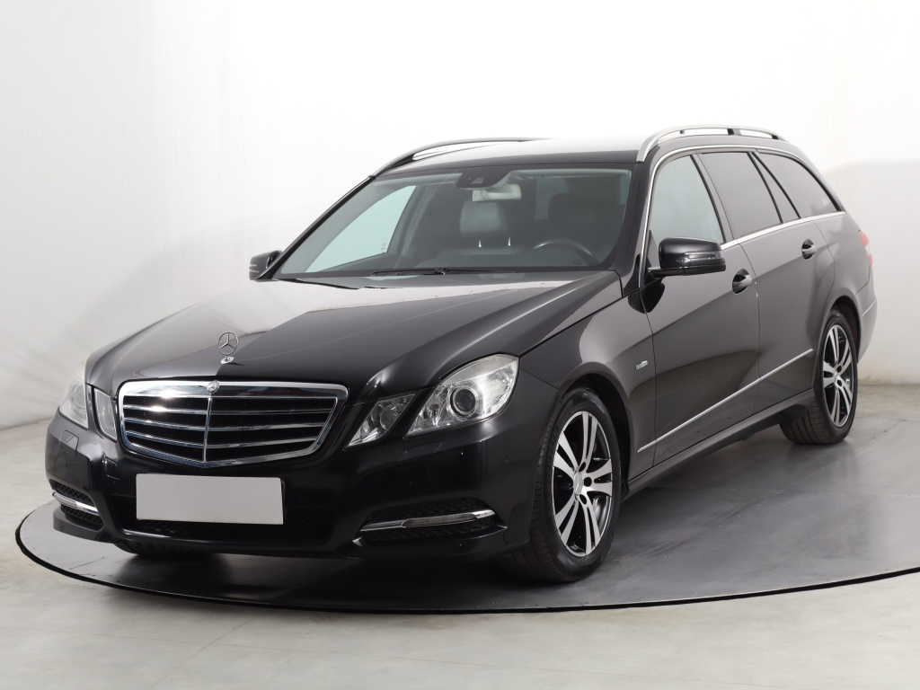 Mercedes-Benz E
