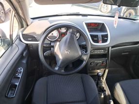 Peugeot 207 - 2009
