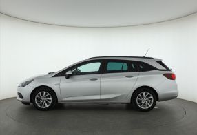 Opel Astra - 2021