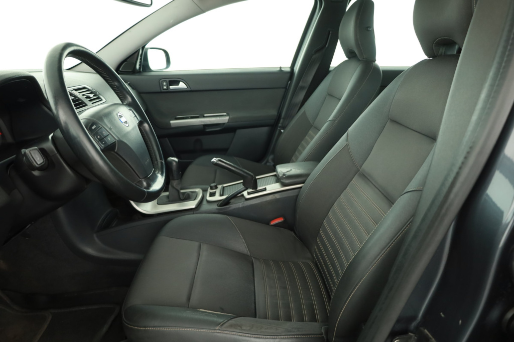 Volvo S40