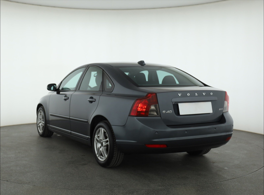 Volvo S40