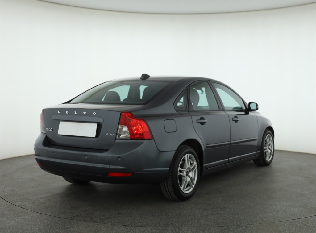 Volvo S40
