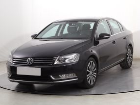 Volkswagen Passat - 2012