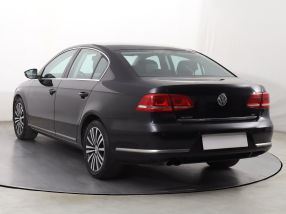 Volkswagen Passat - 2012