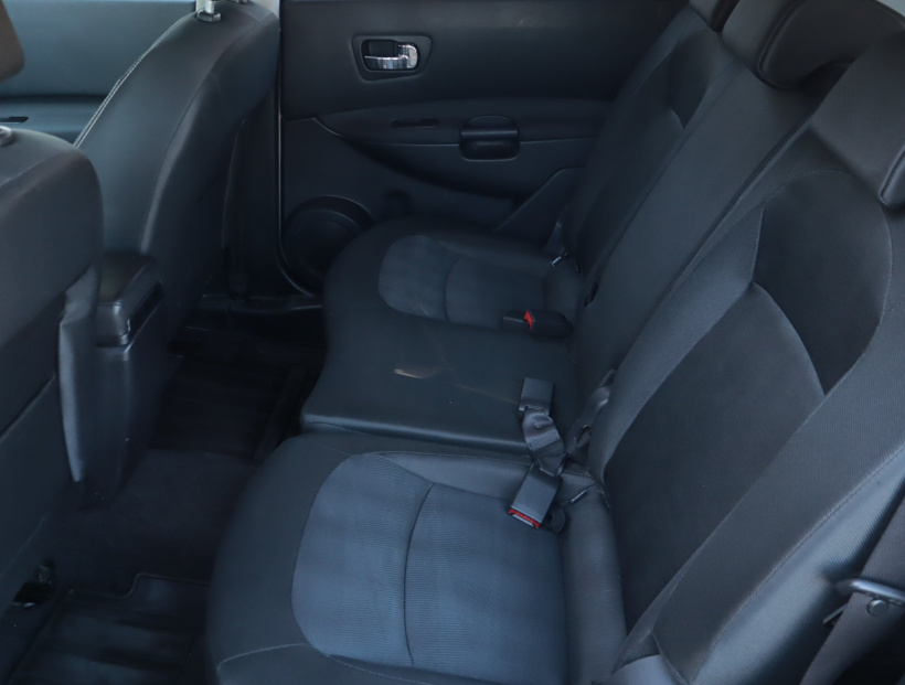 Nissan Qashqai+2, 2012