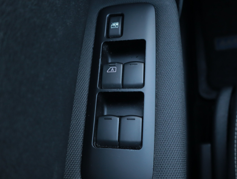 Nissan Qashqai+2, 2012