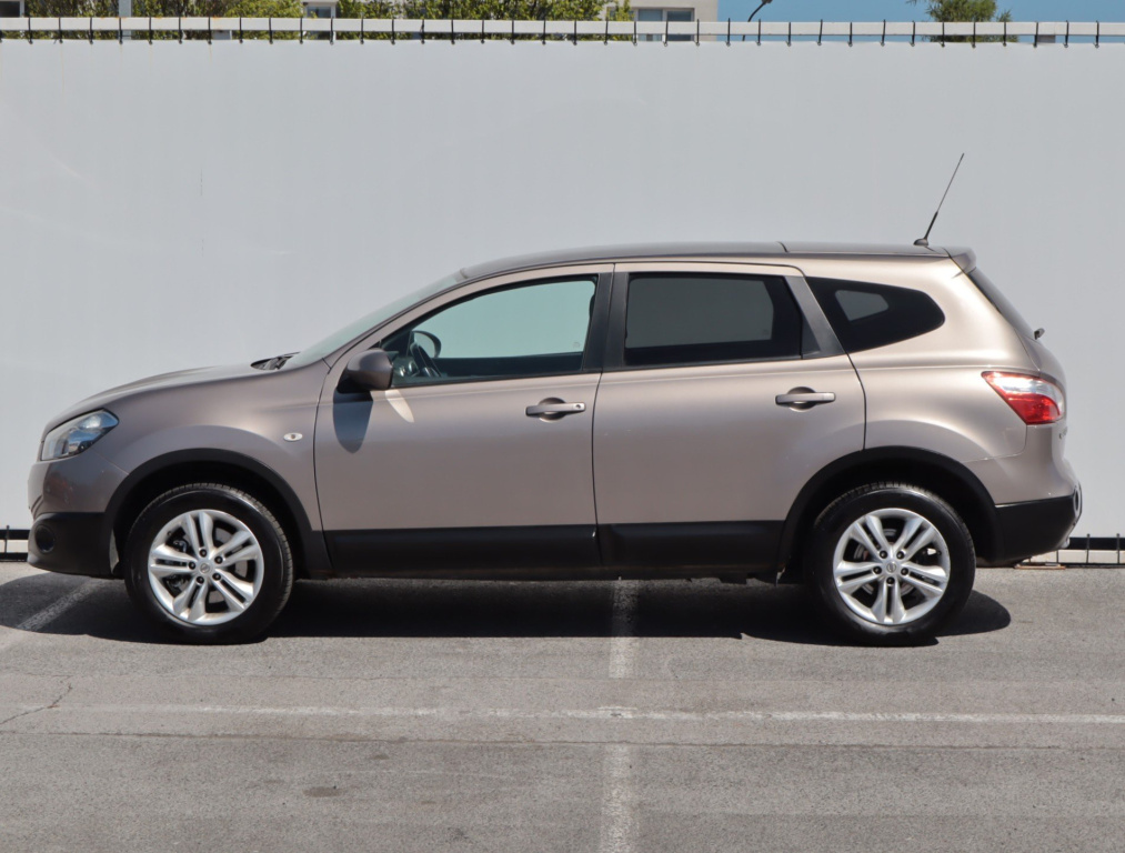 Nissan Qashqai+2