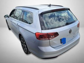 Volkswagen Passat - 2023