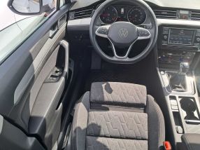 Volkswagen Passat - 2023