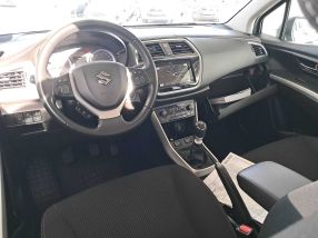 Suzuki SX4 S-Cross - 2020