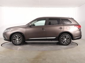 Mitsubishi Outlander - 2017