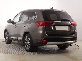 Mitsubishi Outlander - 2017