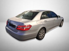 Mercedes-Benz E - 2009