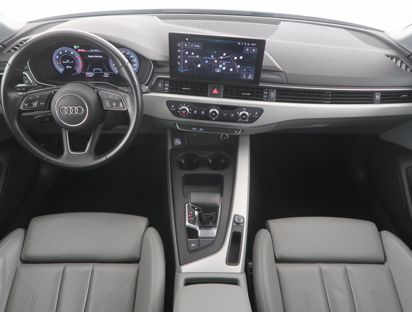 Audi A4, 2021