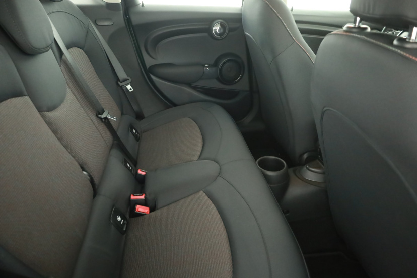MINI 5-door, 2019