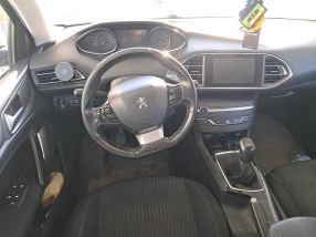Peugeot 308 - 2015