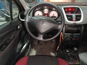 Peugeot 207 - 2008