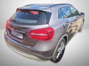 Mercedes-Benz GLA - 2015