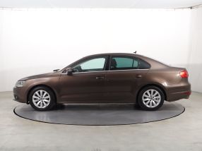 Volkswagen Jetta - 2012