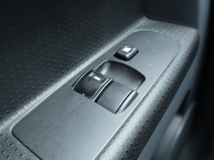 Mitsubishi Colt, 2011