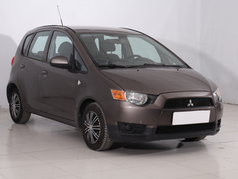 Mitsubishi Colt, 2011
