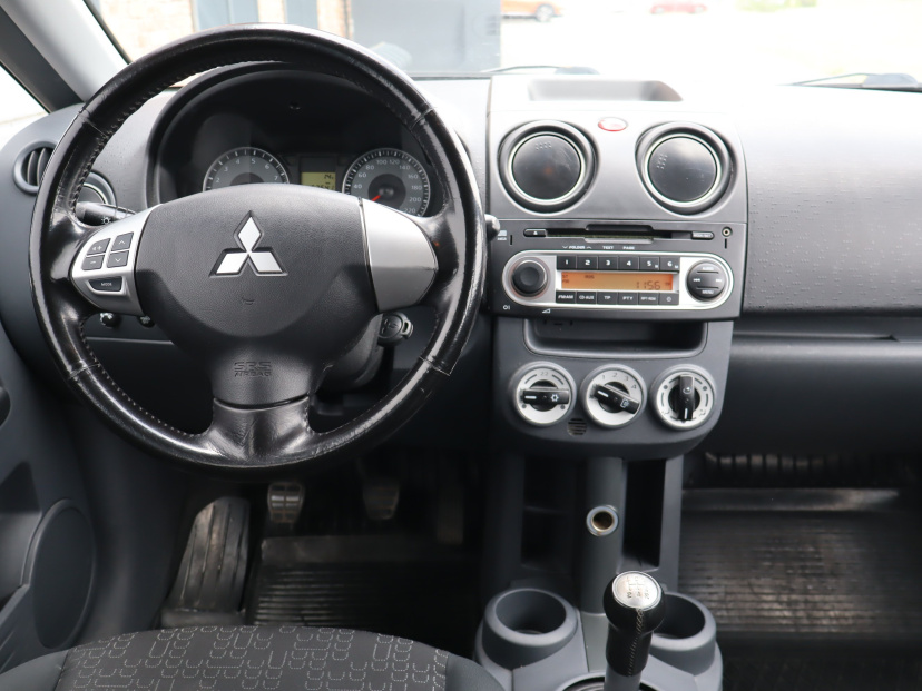 Mitsubishi Colt, 2011