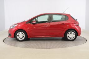 Peugeot 208 - 2016
