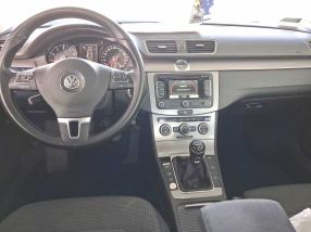 Volkswagen Passat - 2014